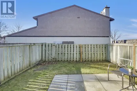 88 Clarkson Crescent Ottawa ON K2L 3E2