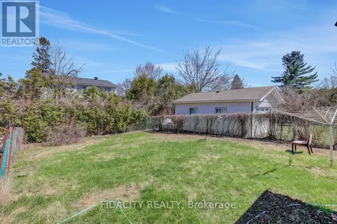 2336 Ogilvie Road Ottawa ON K1J 7N6