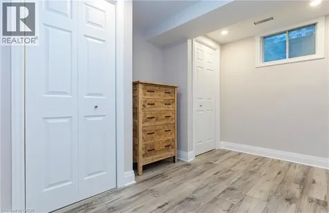 255 York Road Dundas ON L9H 1N1
