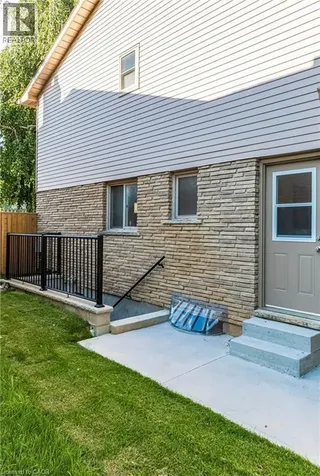 255 York Road Dundas ON L9H 1N1
