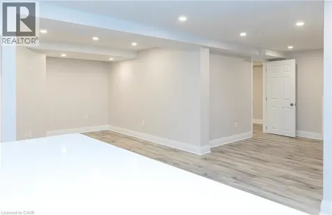 255 York Road Dundas ON L9H 1N1