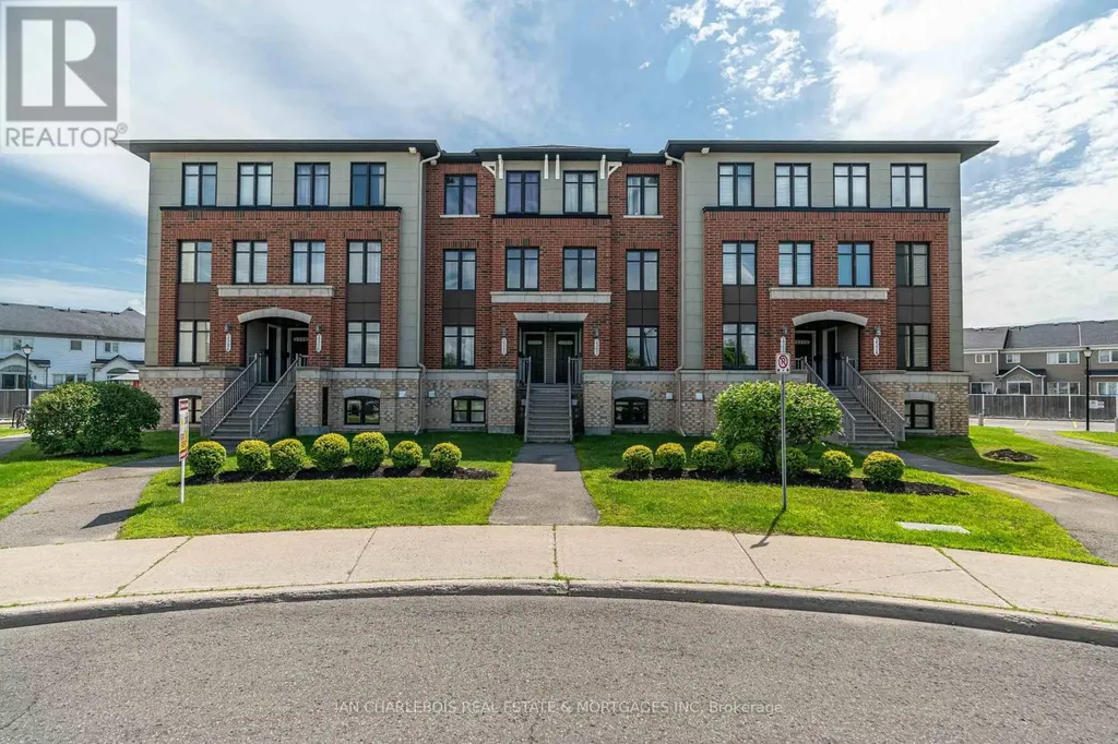 2382 Esprit Drive Ottawa ON K4A 0T5