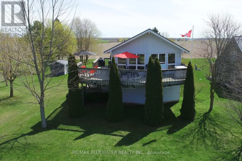 74156 Bluehaven Beach Drive Bluewater (stanley) ON N0M 2T0