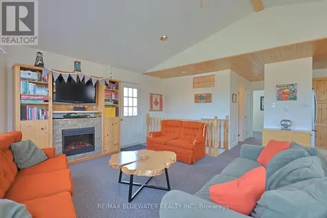 74156 Bluehaven Beach Drive Bluewater (stanley) ON N0M 2T0