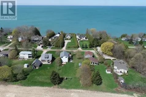 74156 Bluehaven Beach Drive Bluewater (stanley) ON N0M 2T0
