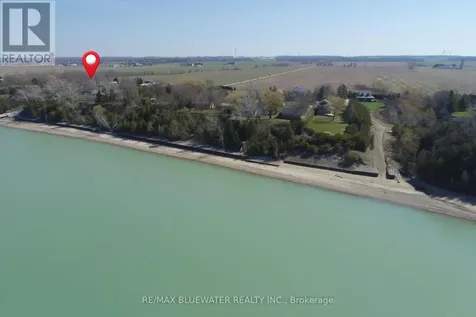 74156 Bluehaven Beach Drive Bluewater (stanley) ON N0M 2T0