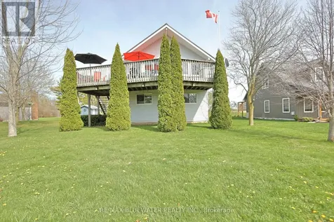 74156 Bluehaven Beach Drive Bluewater (stanley) ON N0M 2T0