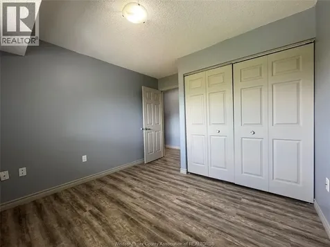 2922 Rivard Windsor ON N8T 3N9