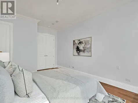 183 Wellington Street West Toronto (waterfront Communities) ON M5V 0A1
