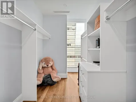 183 Wellington Street West Toronto (waterfront Communities) ON M5V 0A1