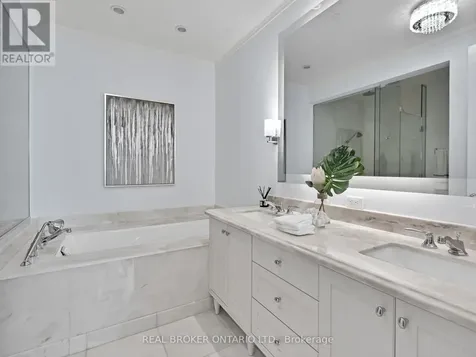 183 Wellington Street West Toronto (waterfront Communities) ON M5V 0A1
