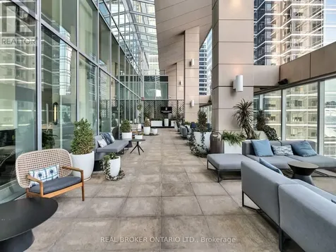 183 Wellington Street West Toronto (waterfront Communities) ON M5V 0A1