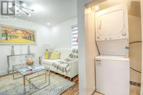 1467 Ouellette Avenue Windsor ON N8X 1K1