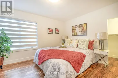 1467 Ouellette Avenue Windsor ON N8X 1K1