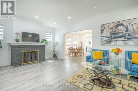 1467 Ouellette Avenue Windsor ON N8X 1K1