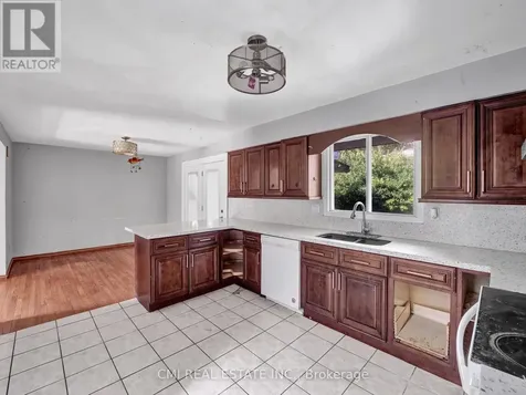 74 Brier Park Road Brantford ON N3R 5T4