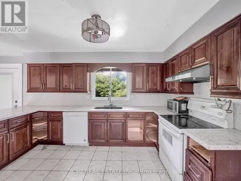 74 Brier Park Road Brantford ON N3R 5T4