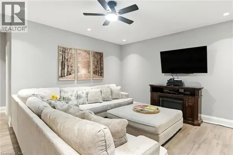 41 Shakespeare Road Dundas ON L9H 7R5