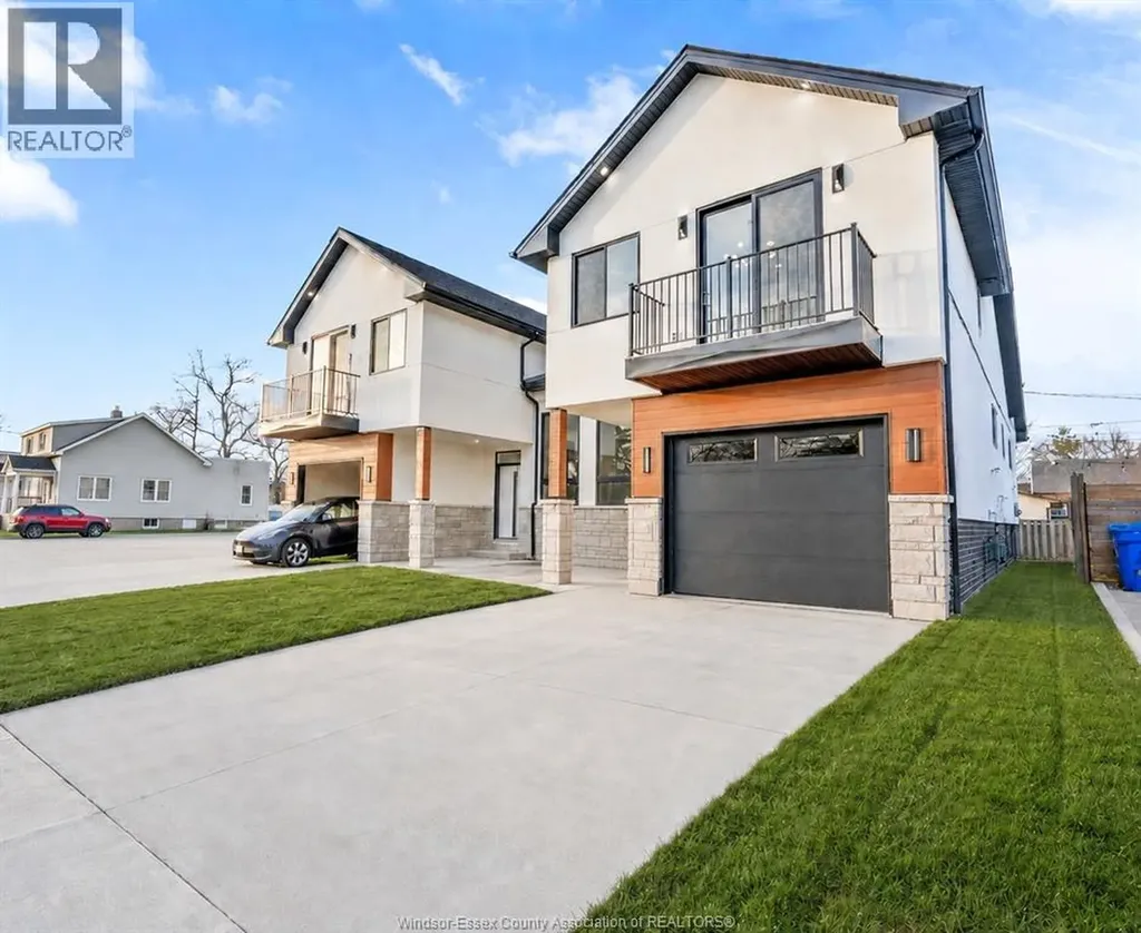 125 Laurier Drive Lasalle ON N9J 1L4