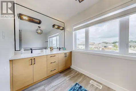 20 Valderrama Lane St. Thomas ON N5R 0E8