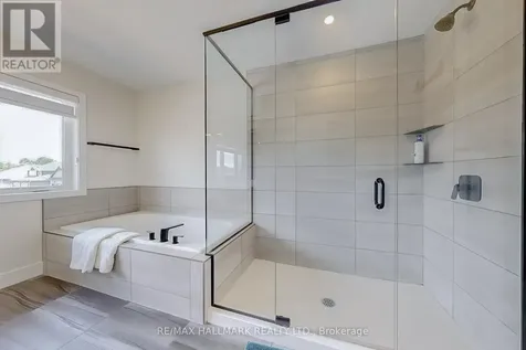20 Valderrama Lane St. Thomas ON N5R 0E8