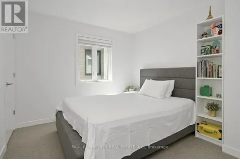 6483 Renaud Road Ottawa ON K1W 0R8