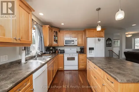 123 Douglas Street Chatsworth ON N0H 2V0