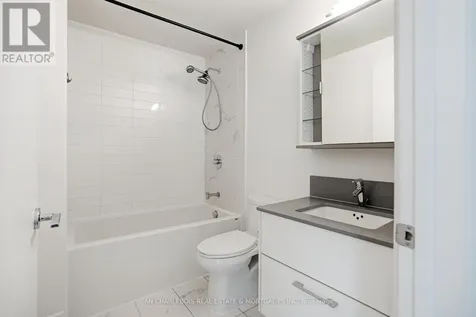 255 Bay Street Ottawa ON K1R 0C5