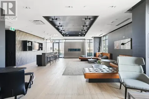 255 Bay Street Ottawa ON K1R 0C5