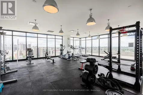 255 Bay Street Ottawa ON K1R 0C5
