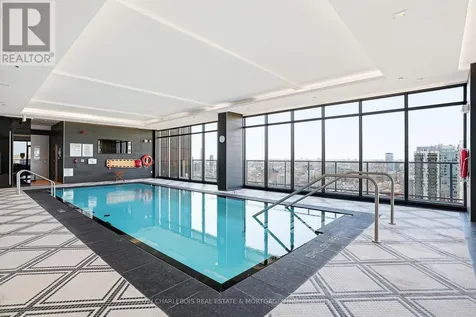 255 Bay Street Ottawa ON K1R 0C5