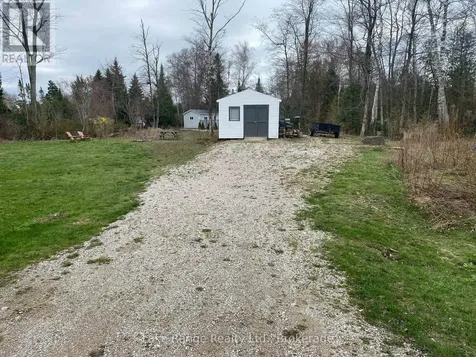 319 Tyendinaga Road Huron-kinloss ON N2Z 2X3
