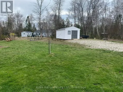 319 Tyendinaga Road Huron-kinloss ON N2Z 2X3