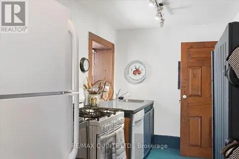 1079 Clearview Road Centre Hastings ON K0K 3E0