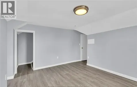 294 Louis Avenue Windsor ON N9A 1W2