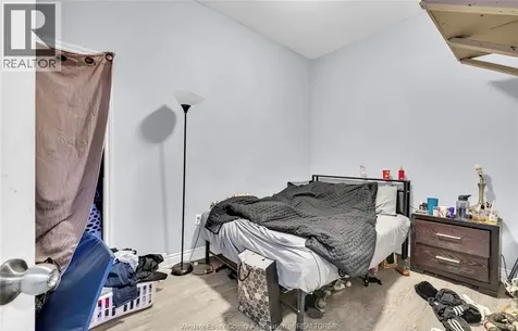294 Louis Avenue Windsor ON N9A 1W2