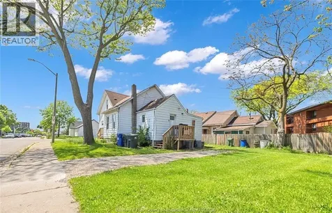 294 Louis Avenue Windsor ON N9A 1W2