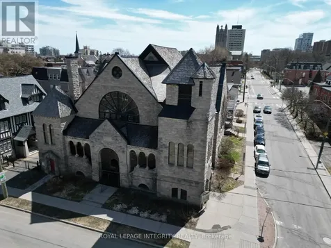 473 Cumberland Street Ottawa ON K1N 6E7