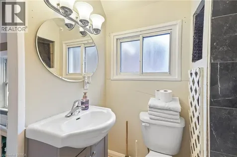 276 Dalhousie Street Brantford ON N3S 3V3