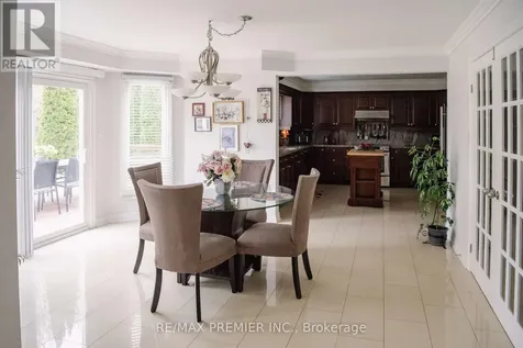 11 Sleepy Hollow Lane Whitchurch-stouffville ON L4A 3G7