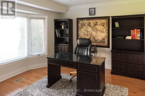 11 Sleepy Hollow Lane Whitchurch-stouffville ON L4A 3G7