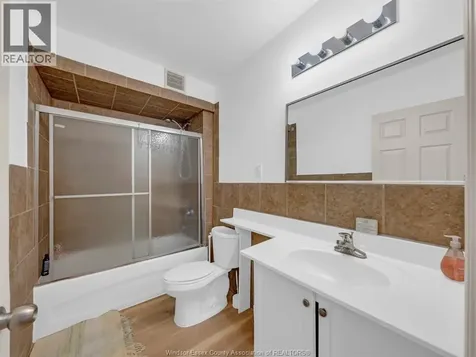 1500-1502 Howard Avenue Windsor ON N8X 3T4