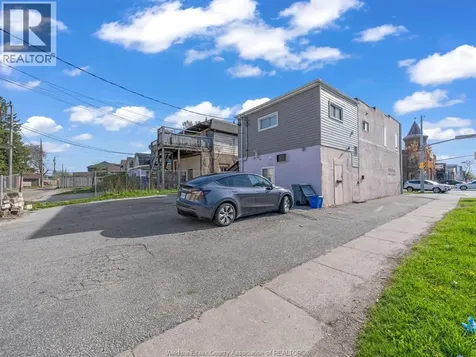 1500-1502 Howard Avenue Windsor ON N8X 3T4