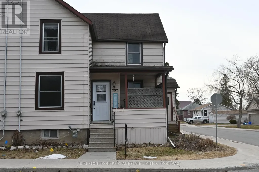 292 William Street North Gananoque ON K7G 1S5