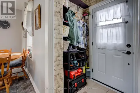 292 William Street North Gananoque ON K7G 1S5