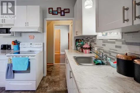 292 William Street North Gananoque ON K7G 1S5