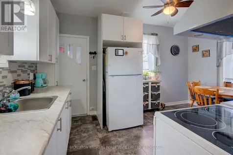 292 William Street North Gananoque ON K7G 1S5