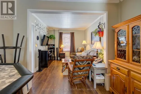292 William Street North Gananoque ON K7G 1S5