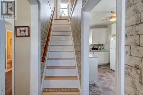 292 William Street North Gananoque ON K7G 1S5