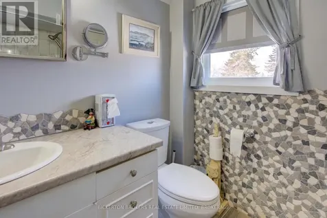 292 William Street North Gananoque ON K7G 1S5